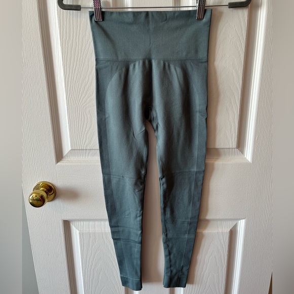 SET Active compression legging sz xs - Picture 4 of 7